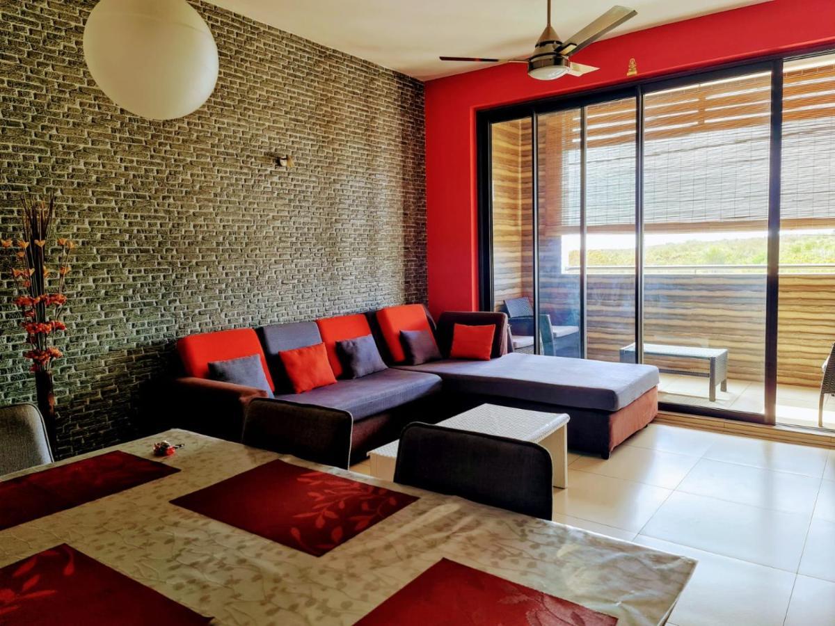 Flic En Flac Sea View Luxury 3 Bedroom Apartment Bagian luar foto