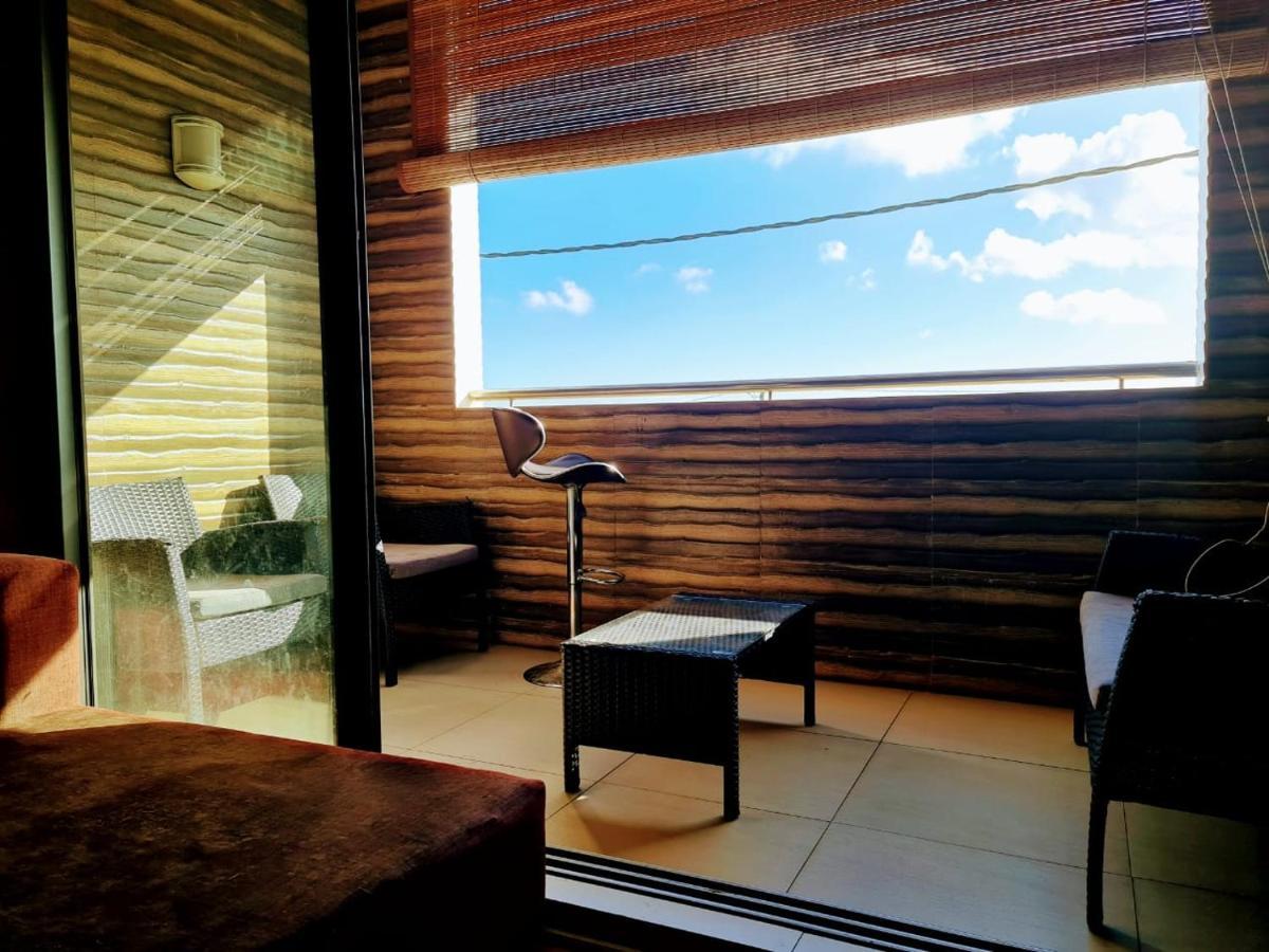 Flic En Flac Sea View Luxury 3 Bedroom Apartment Bagian luar foto