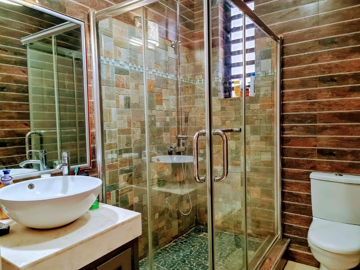 Flic En Flac Sea View Luxury 3 Bedroom Apartment Bagian luar foto